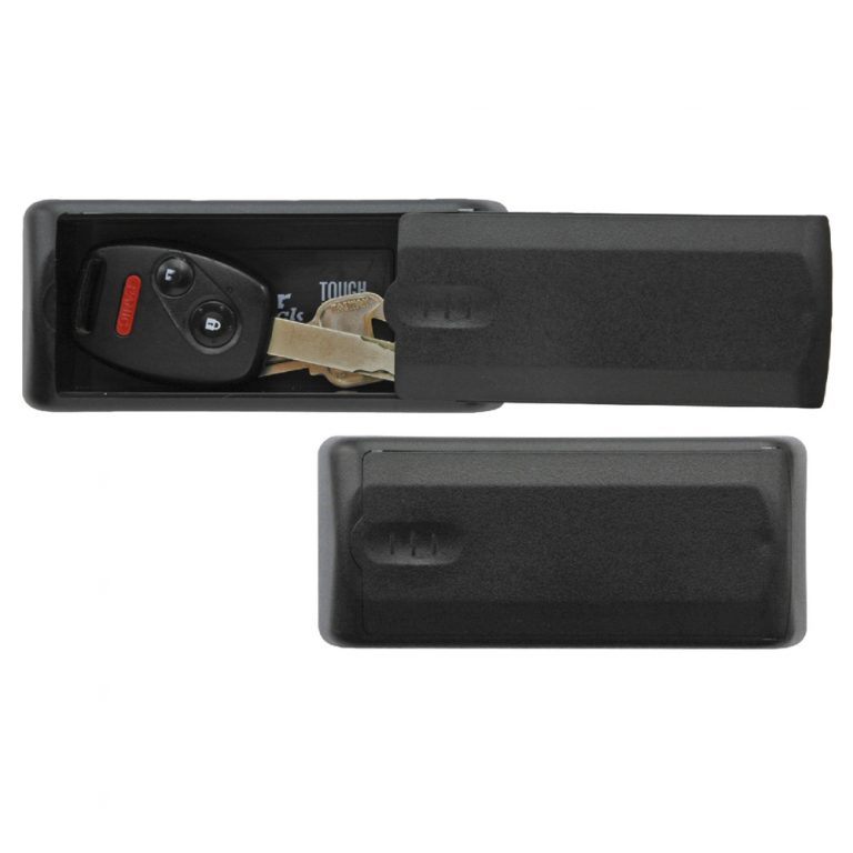 Master Lock 207D magnetic key case shown with vehicle key.